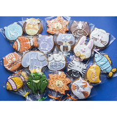 Пряник на палочке "В мире животных" - магазин CookieCraft