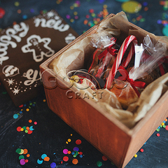 Набор сладостей в деревянной коробке "Happy New Year" - магазин CookieCraft