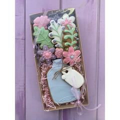 Набор имбирных пряников "Ваза с цветами" - магазин CookieCraft