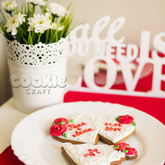 Пряник "Двойное сердце с розами" - магазин CookieCraft
