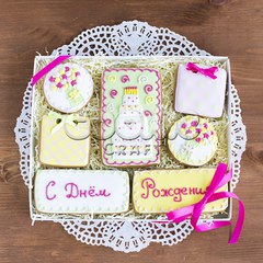 Набор пряников "Цветочный день рождения" - магазин CookieCraft