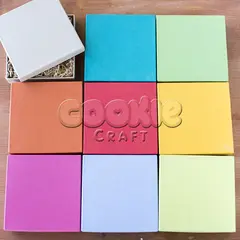 Коробка для пряников из цветного картона, 13 х 13 х 3 см - магазин CookieCraft