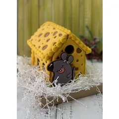 Мышаня в домике